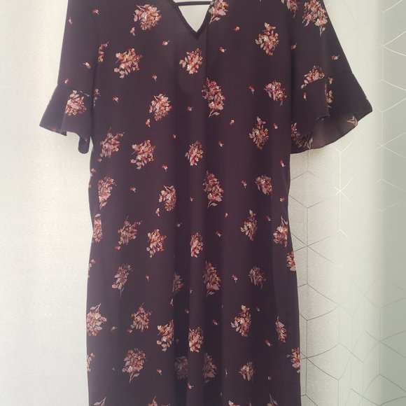 Dress - Picture 2 of 5